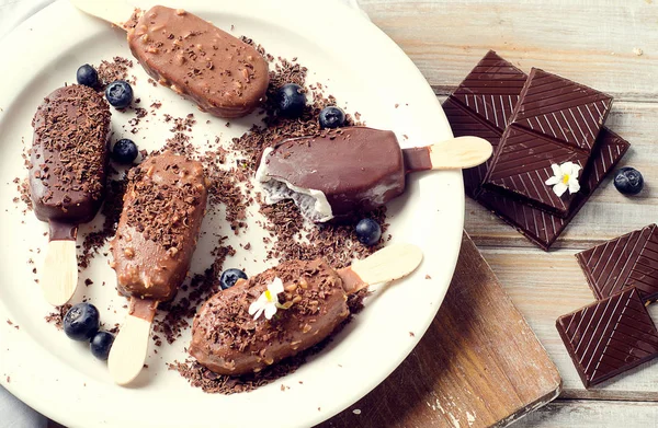Înghețată de ciocolată popsicles — Fotografie, imagine de stoc