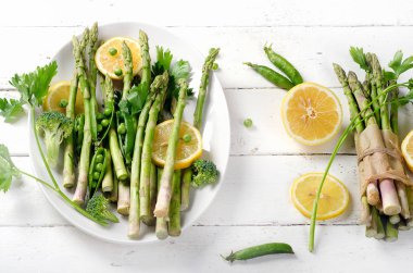 taze yeşil kuşkonmaz