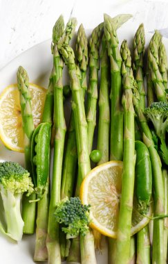 taze yeşil kuşkonmaz