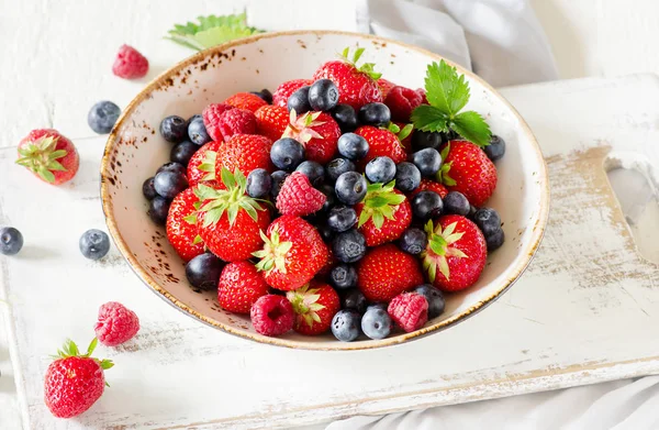 Karışımı tatlı çilek 