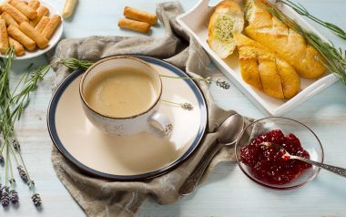 sabah kahvaltı ahşap tablo.