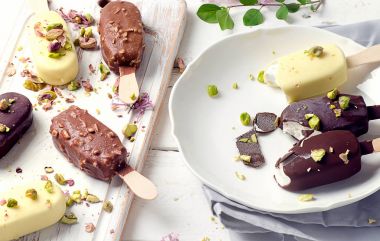Çikolatalı dondurma popsicles