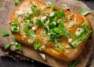 Ev yapımı Focaccia ekmek. 