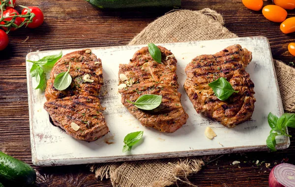 Deliziosa carne alla griglia — Foto Stock