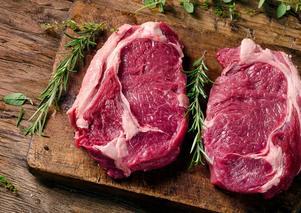 Carne cruda Filete de Ribeye —  Fotos de Stock