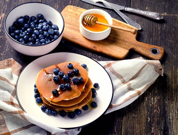 taze meyve ile Pancakes