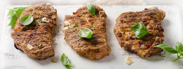 Deliziosa carne alla griglia — Foto Stock