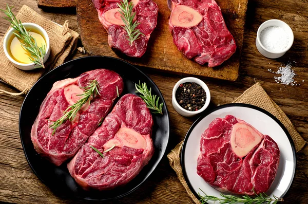 Ham sığır eti ossobuco için — Stok fotoğraf