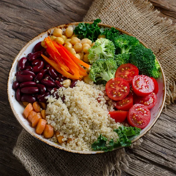 sağlıklı sebze kasesi  