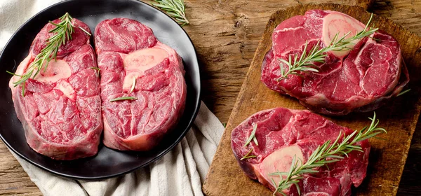 Rått nötkött för ossobuco — Stockfoto