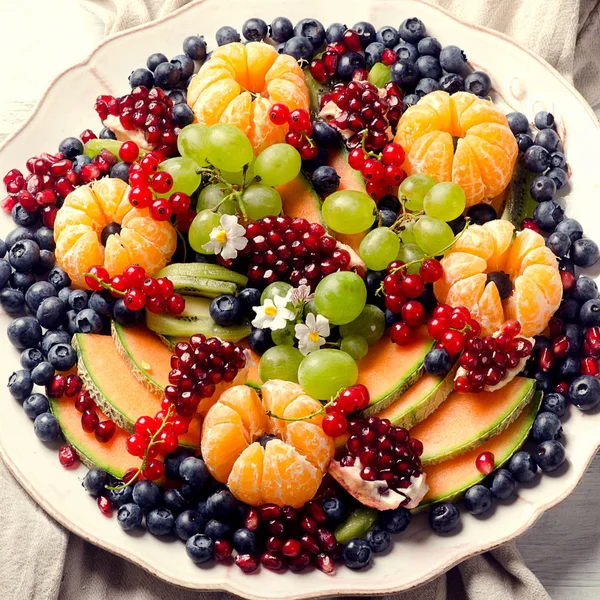 Fresh fruits and berries — Stock Photo, Image