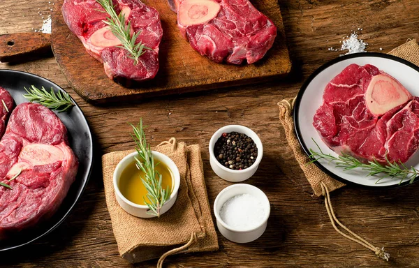 Сырое мясо говядины для оссобуко — стоковое фото