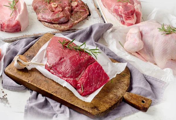 Färsk rå kött — Stockfoto