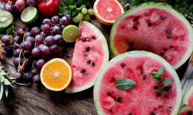 taze karpuz dilimleri 