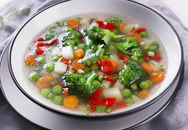 Sopa de verduras sabrosas — Foto de Stock