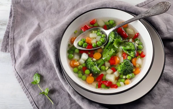 Sopa de verduras sabrosas —  Fotos de Stock