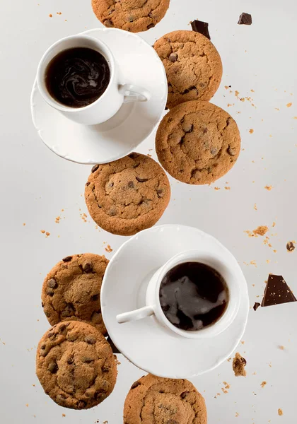 Φλιτζάνι καφέ με φέρουν τα cookies — Φωτογραφία Αρχείου