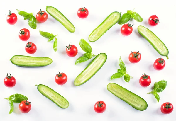 Padrão de tomates cereja e pepinos — Fotografia de Stock