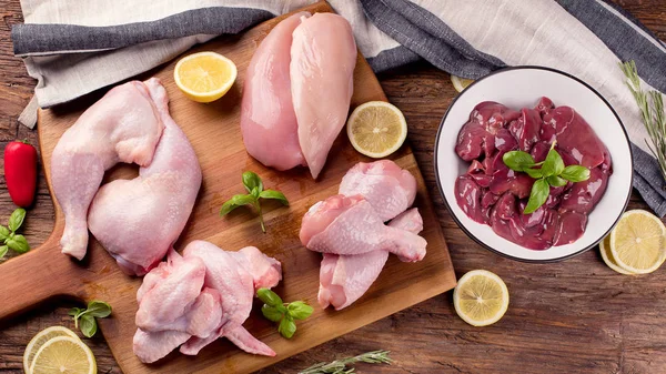 Carne crua de frango não cozida — Fotografia de Stock