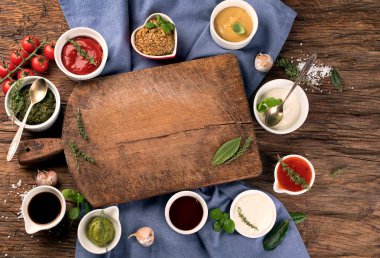 çeşitli soslar kâse 