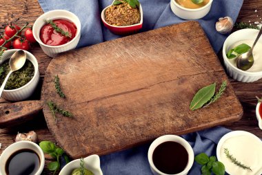 çeşitli soslar kâse 