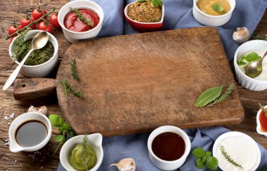 çeşitli soslar kâse 