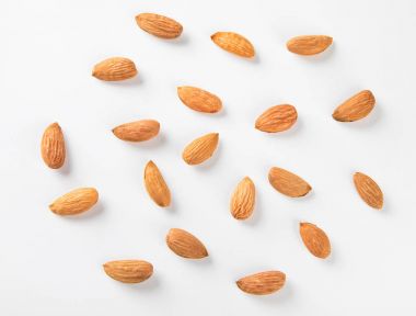 Beyaz badem fındık