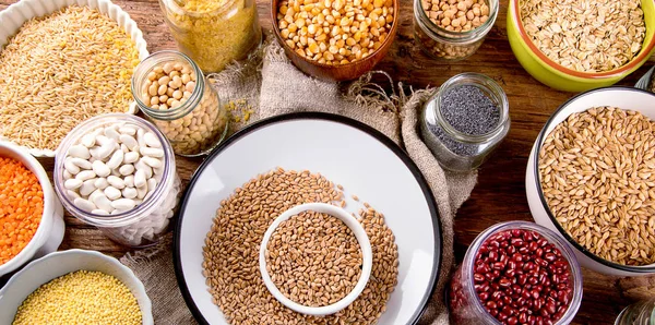 Cereale Antice Semințe Fasole Fundal Din Lemn Privire Sus — Fotografie, imagine de stoc