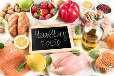 Sağlıklı gıda kavramı. Dengeli beslenme. Doğal gıda. Yukarıdan görüntülemek 