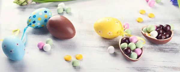 Huevos Pascua Flor Primavera Sobre Fondo Madera Blanca — Foto de Stock