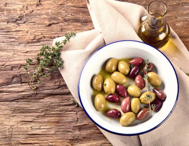 Zeytin farklı tür. Yeşil, siyah ve kalamata zeytin