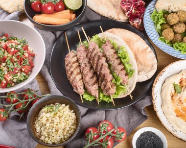 Lübnan yemekleri. Orta Doğu geleneksel mutfağı. Üstten Görünüm