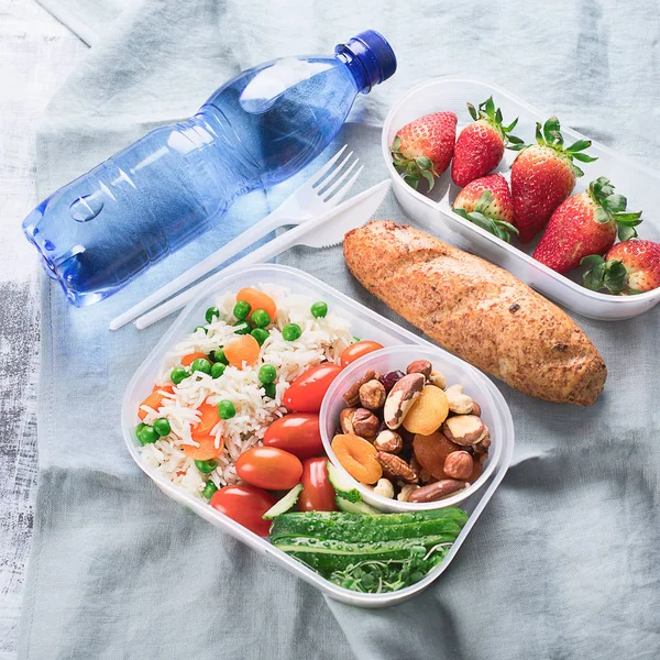 Sağlıklı Öğle Yemeği Kutuları Şişe — Stok fotoğraf