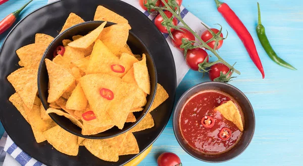 Mexican nachos with chili sauce — Stock Photo, Image