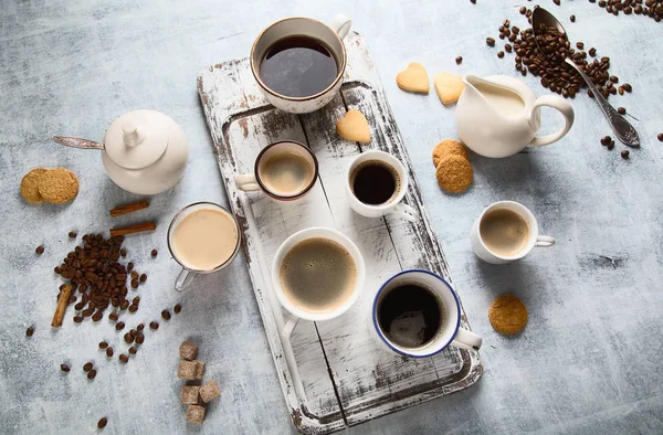 Birçok Farklı Bardak Kahve Kahve Saati Kavramı Yukarıdan Görüntülemek — Stok fotoğraf