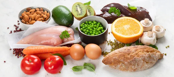 Foods High In Niacin -Vitamin B3 — Stock Photo, Image