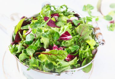 Karışık salata yaprakları. Sağlıklı gıda geçmişi. 