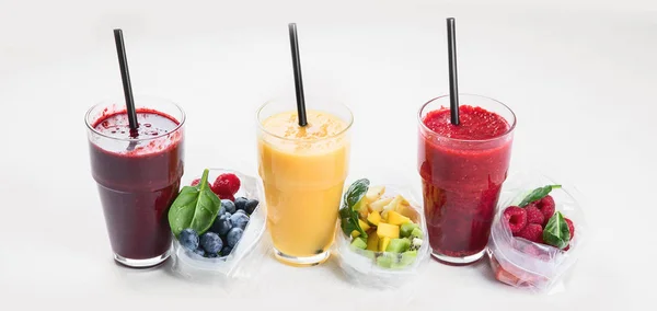 Htalthy Fresh Fruit Vegetable Smoothies Assorted Ingredients Served Packs Panorama — Stock Photo, Image