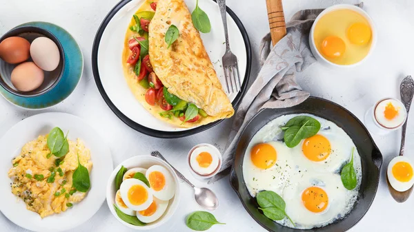 Gekookte Eierschalen Als Ontbijt Traditionele Manieren Een Koken Bovenaanzicht Vlak — Stockfoto
