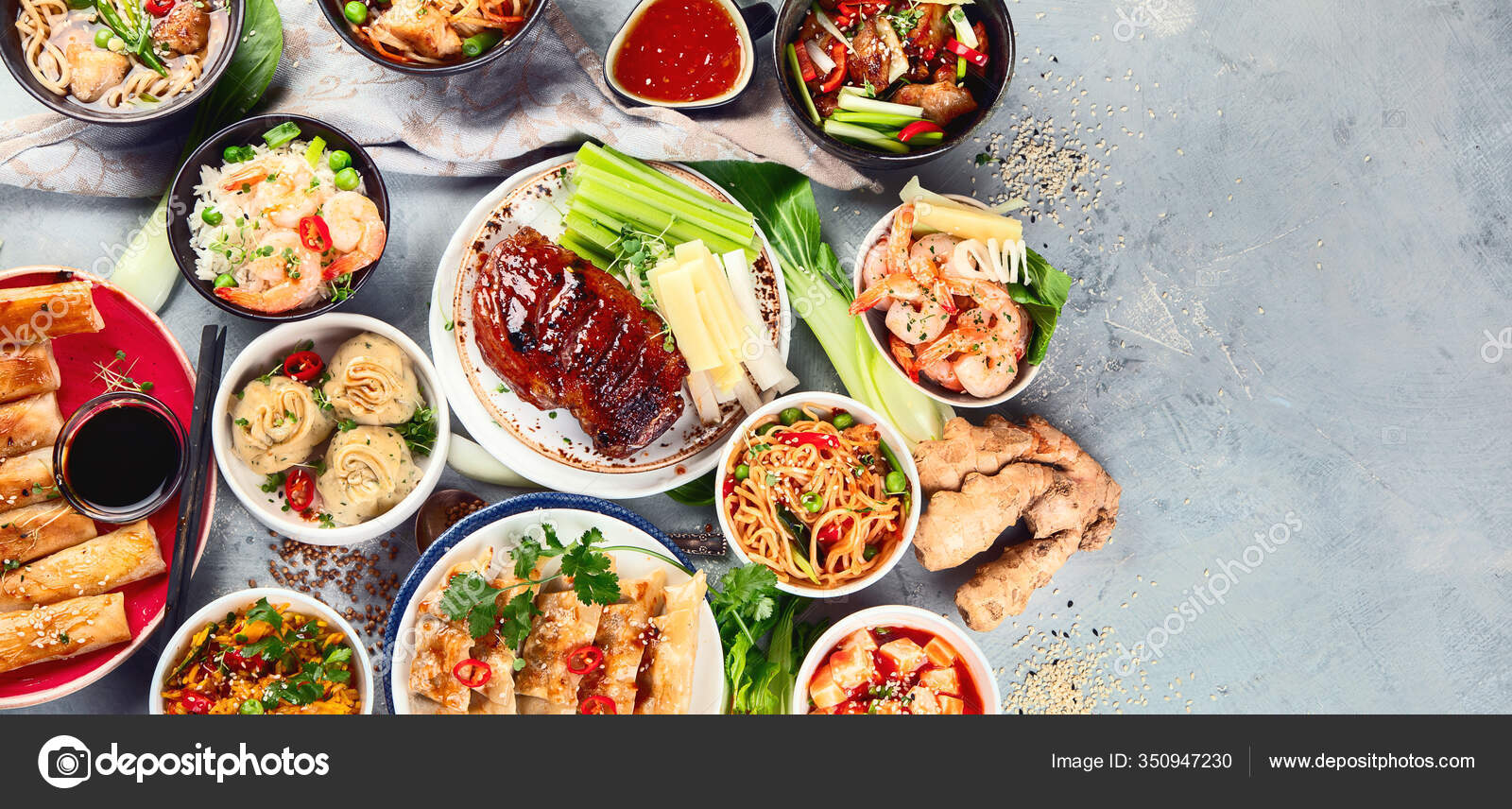 Table de nourriture asiatique avec divers types de nourriture chinoise  image libre de droit par jag_cz © #146805557
