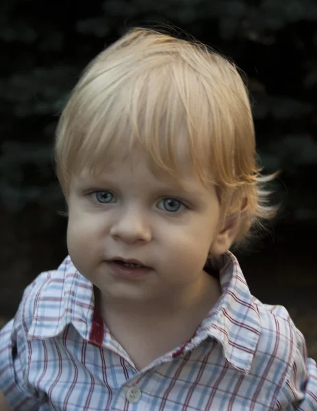 Schattig baby jongen — Stockfoto