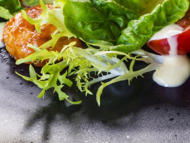 kızarmış karides salatası