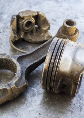 Kırık marjbiyel ve motor silindir