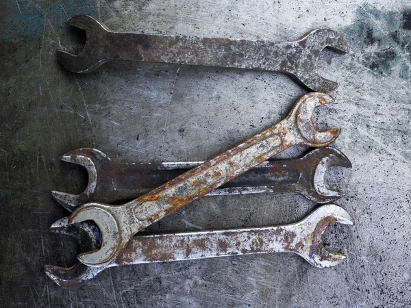 Old rusty wrench — Stock Photo, Image