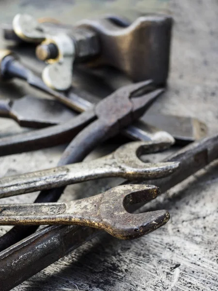 Viejas herramientas pequeñas oxidadas —  Fotos de Stock