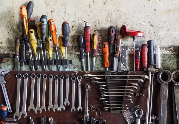 Viejas herramientas pequeñas oxidadas —  Fotos de Stock