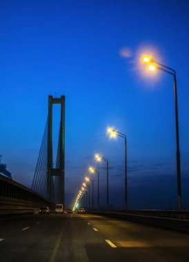 Geceleri Güney Köprüsü