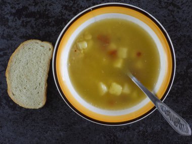 taze bezelye çorbası