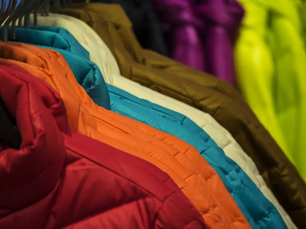 Coleção colorida roupas femininas — Fotografia de Stock