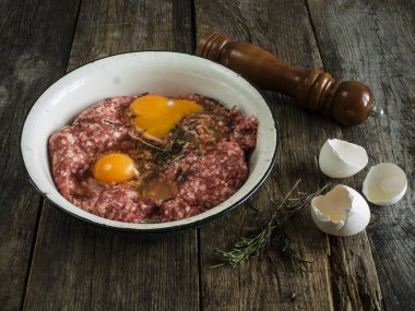 Kuzu kıyma metalik kase,